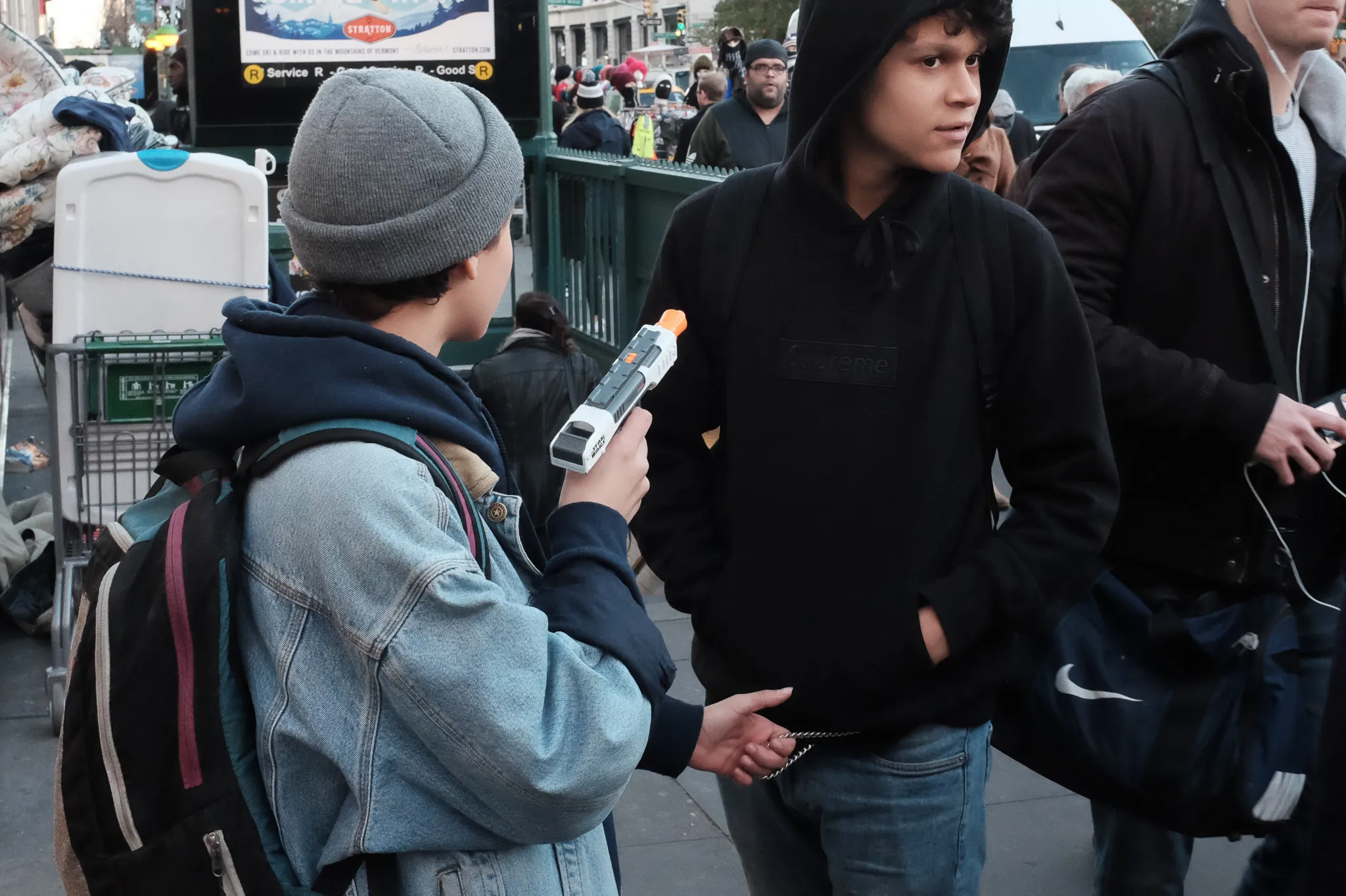 Gun hand